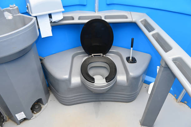 Best Porta potty delivery and setup  in Ash Grove, MO